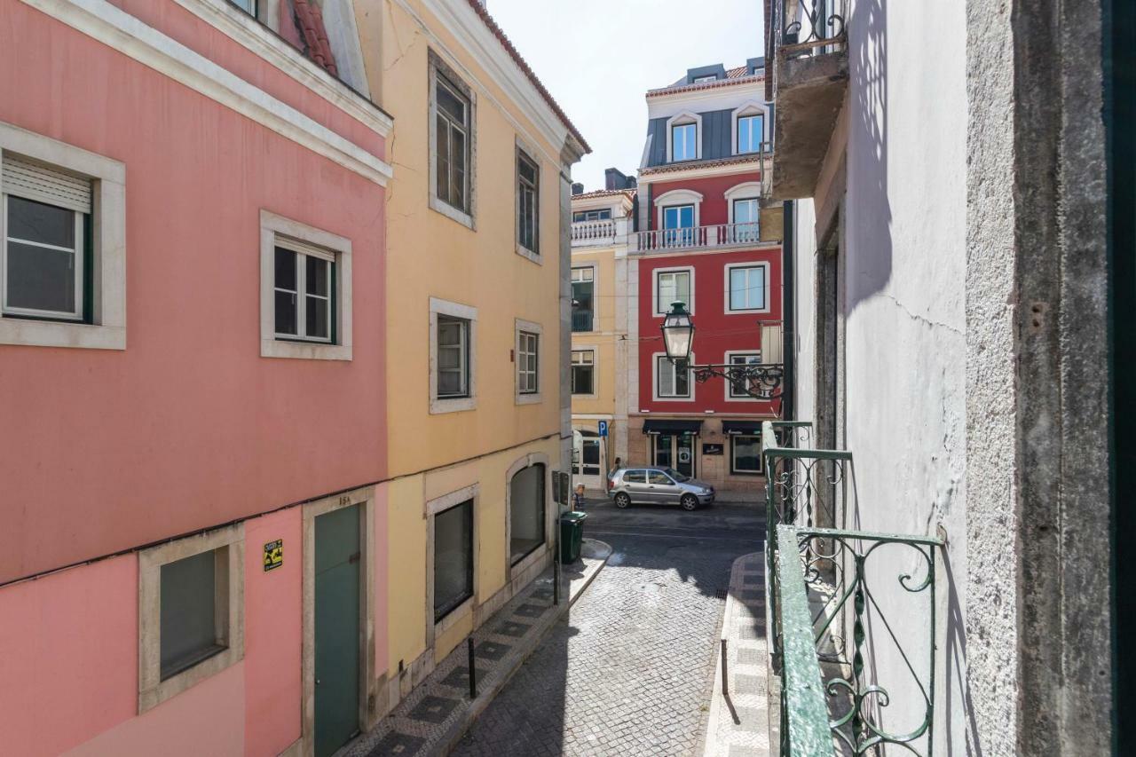 Perfect, Cool, Aircon, 2 Beds 2 Bath Location Lisbon