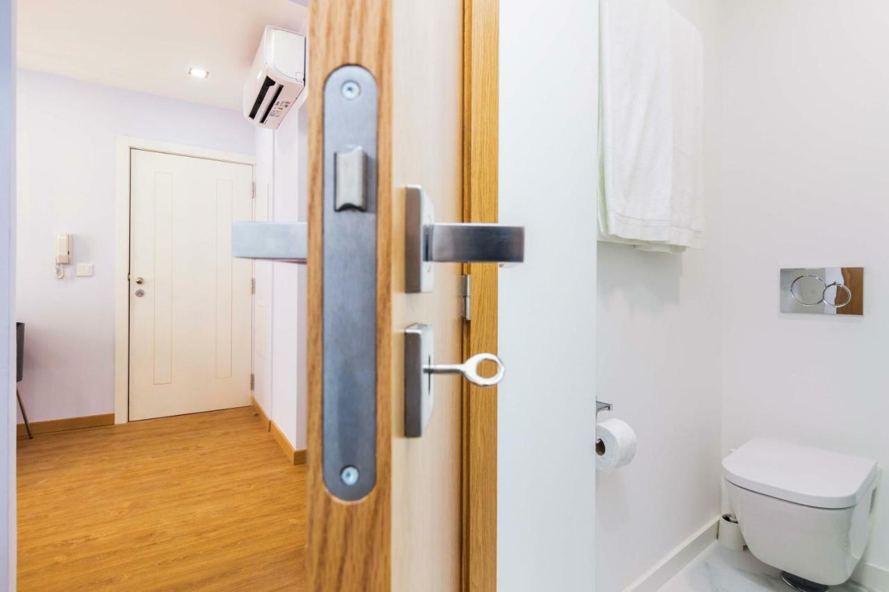Perfect, Cool, Aircon, 2 Beds 2 Bath Location Appartement